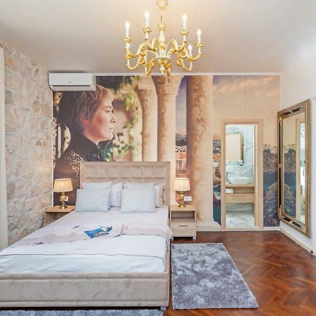 Seven Stars Accommodation Ragusa Esterno foto