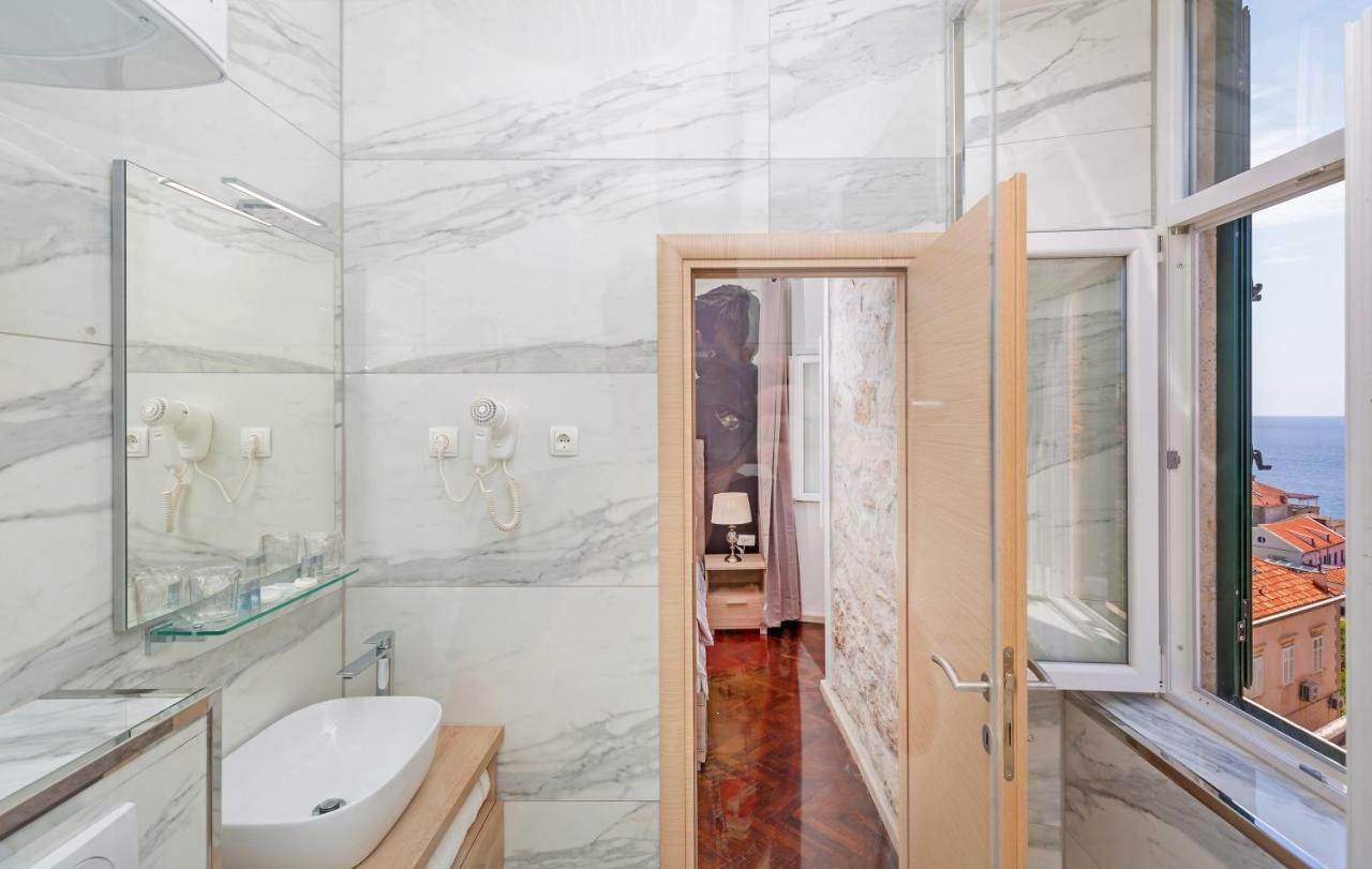 Seven Stars Accommodation Ragusa Esterno foto