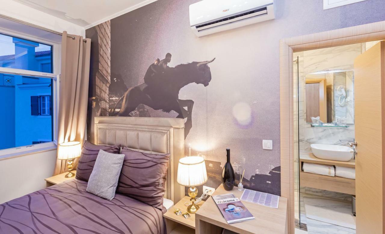 Seven Stars Accommodation Ragusa Esterno foto