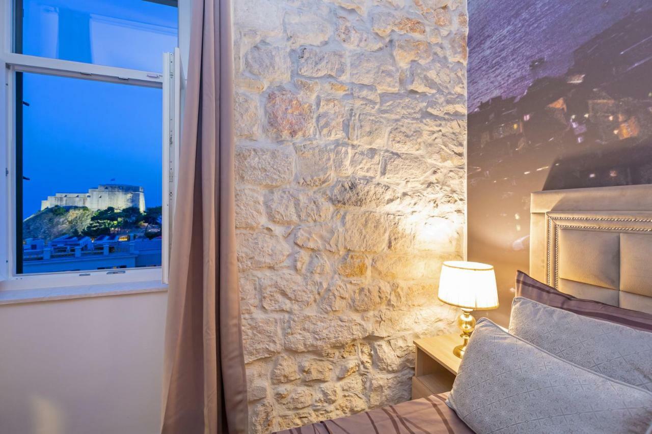 Seven Stars Accommodation Ragusa Esterno foto