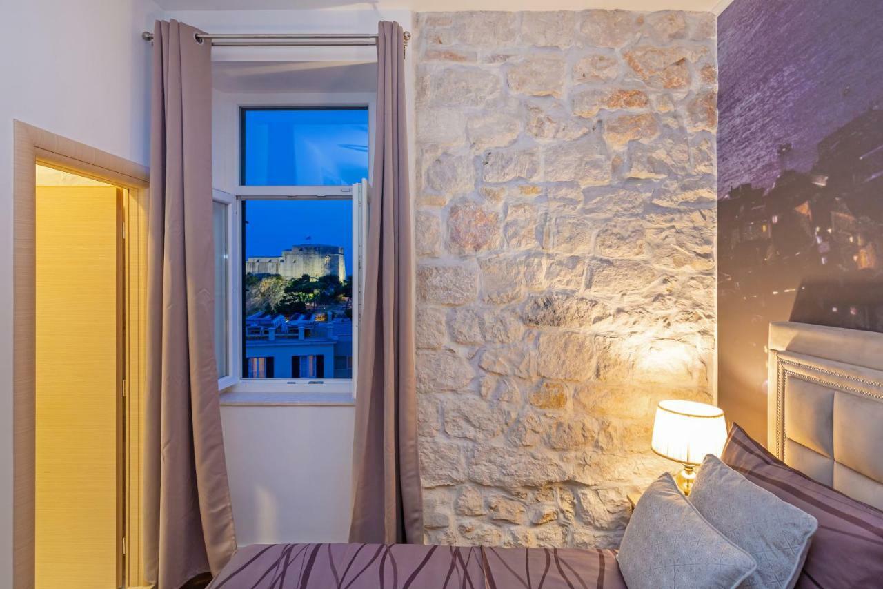 Seven Stars Accommodation Ragusa Esterno foto