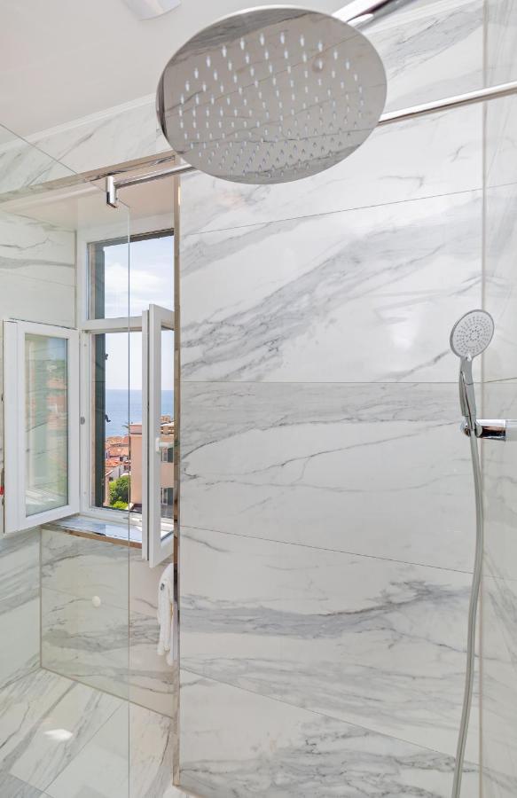 Seven Stars Accommodation Ragusa Esterno foto